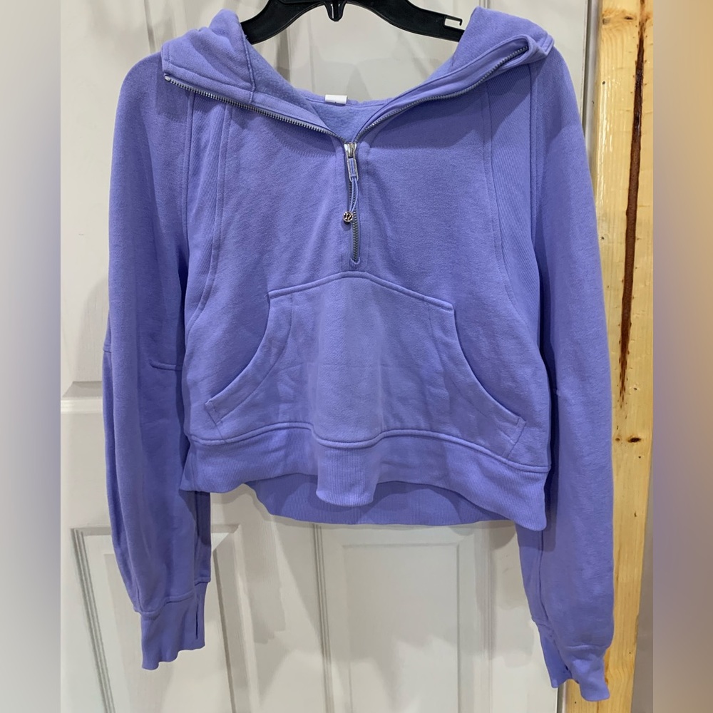 EUC lululemon athletica scuba half zip